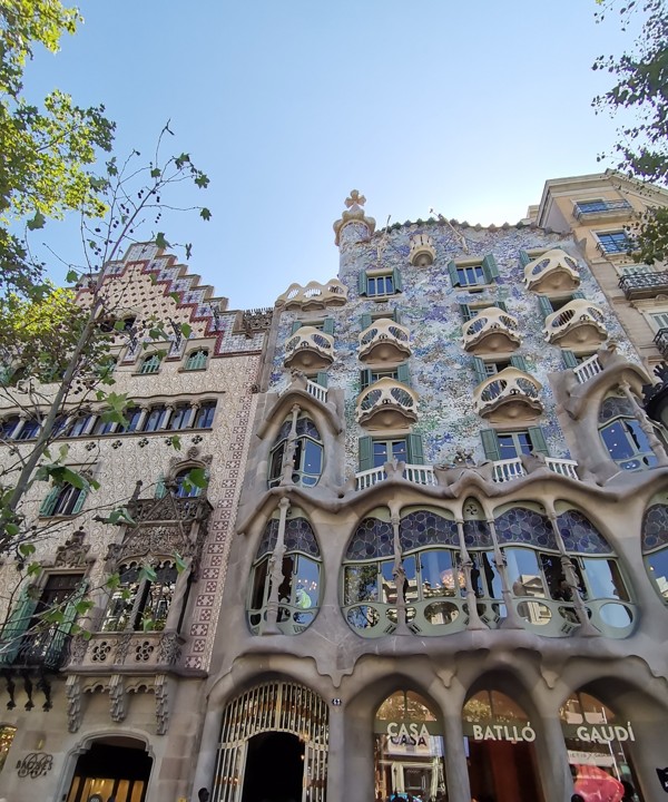 Барселона: каталонский модернизм и легендарное Средневековье – индивидуальная экскурсия