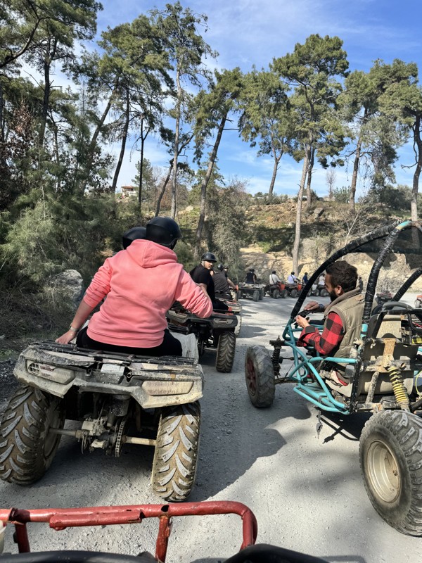 Сафари на квадроциклах в Аланье – групповая экскурсия