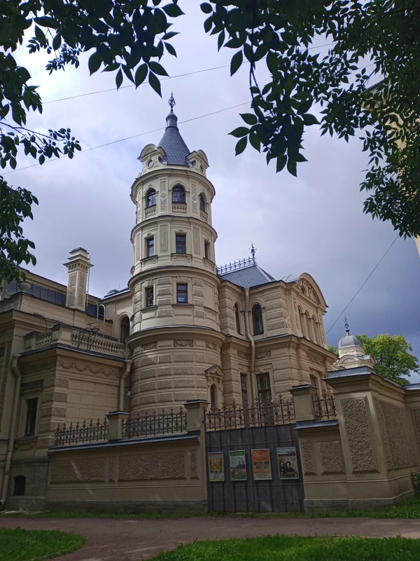 Истории и судьбы петербургской Коломны – индивидуальная экскурсия