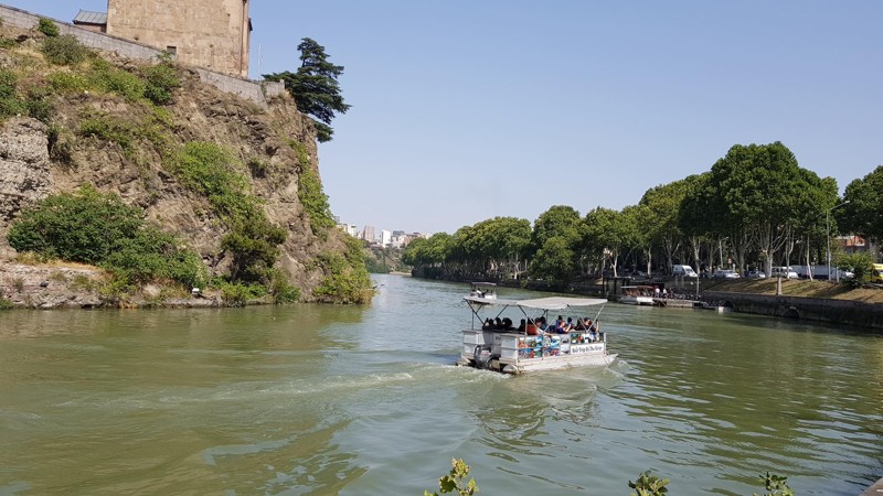 Старый Тбилиси с нового ракурса – пешком и на кораблике – групповая экскурсия