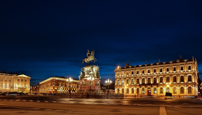 История фонарей в Петербурге – групповая экскурсия