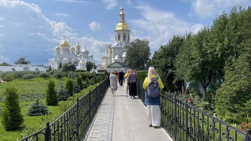 Вдали от мирской суеты: прогулки по Дивеевскому монастырю – авторский тур