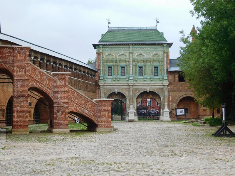 Крутицкое подворье + подъём в теремок и крытые галереи – индивидуальная экскурсия