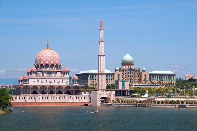Путраджайя — «вторая столица» Малайзии – индивидуальная экскурсия