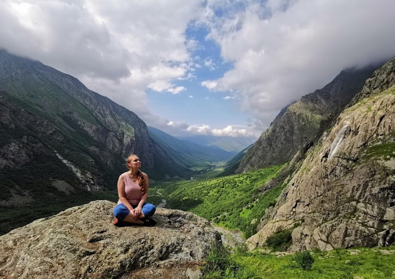 Три дня в Северной Осетии: горные ущелья, горячие источники и осетинские пироги – авторский тур