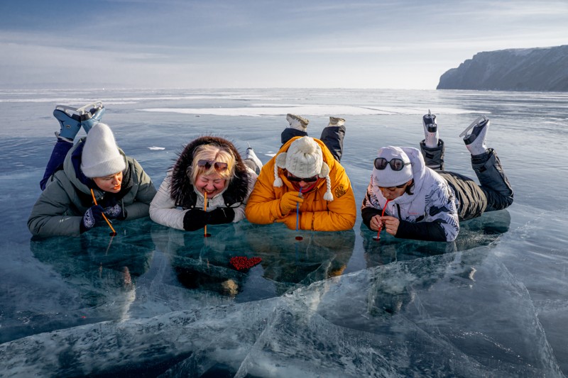 На зимний Байкал с профессиональным фотографом: море развлечений, вкусных блюд и лучших кадров – авторский тур