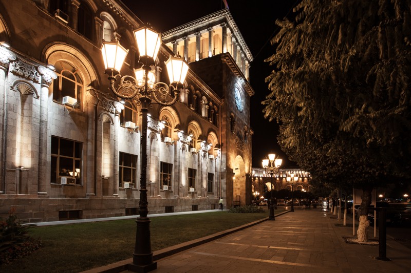 Вечерняя романтика Еревана — в мини-группе с гидом-историком – групповая экскурсия