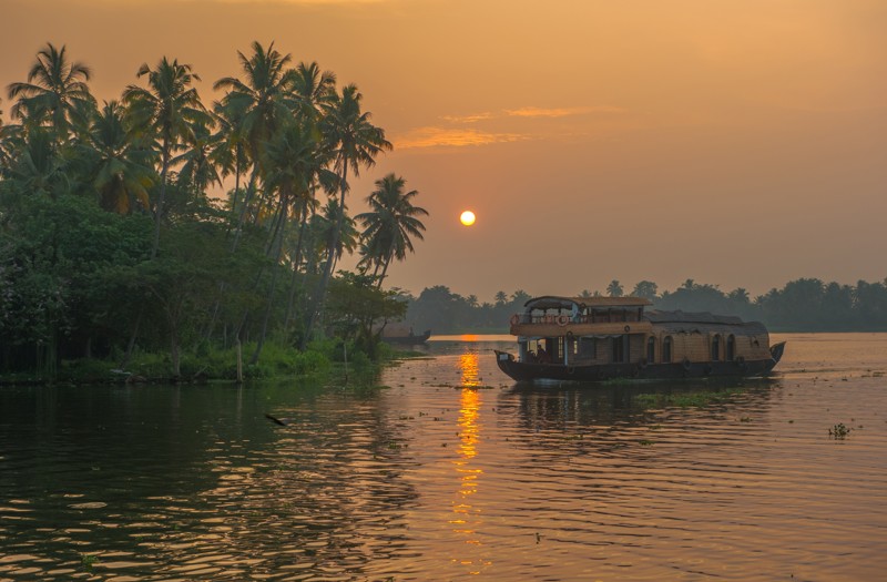 В Индию не только за Тадж-Махалом: путешествие по стране, пляжный отдых и ночь в плавучем доме – авторский тур