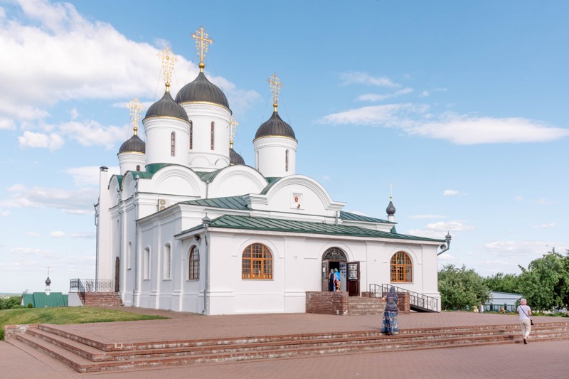 Выходные в Муроме и Дивеевской обители: чудотворные места и прогулки по старинному городку – авторский тур