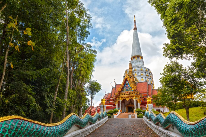 Восхождение к 3 храмам Таиланда – индивидуальная экскурсия