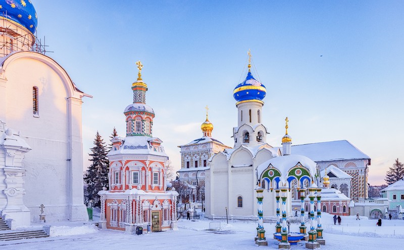 Тур в новогоднюю сказку: в гости к Снегурочке, фольклорный мастер-класс и храмы Золотого кольца – авторский тур