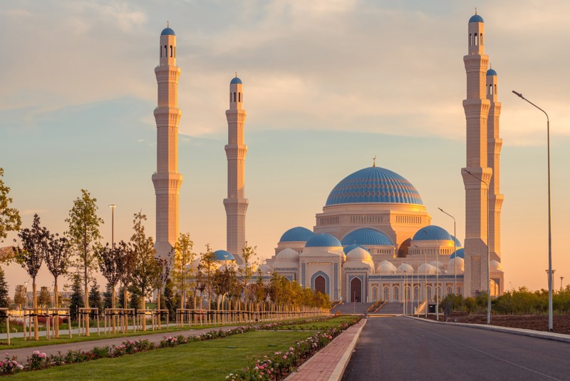 Грандиозная красавица — главная республиканская мечеть Астаны – индивидуальная экскурсия