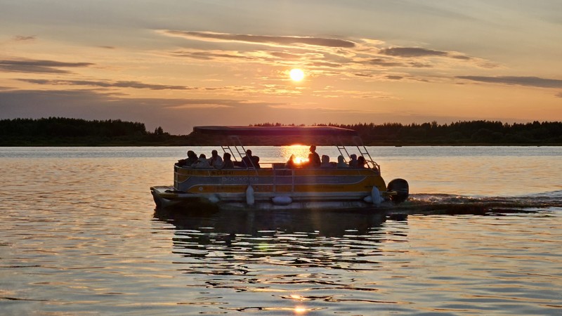 Водная прогулка на Ильменский закат