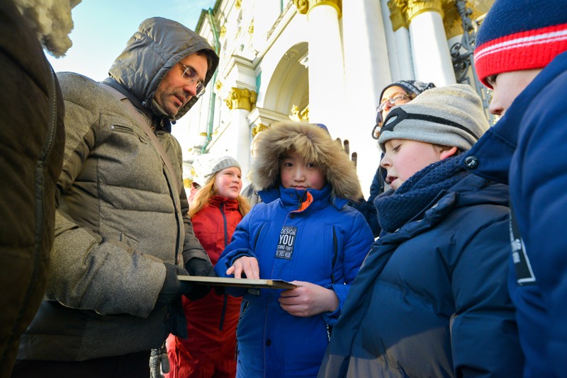 Познавательная прогулка вокруг Эрмитажа для детей (в группе) – групповая экскурсия