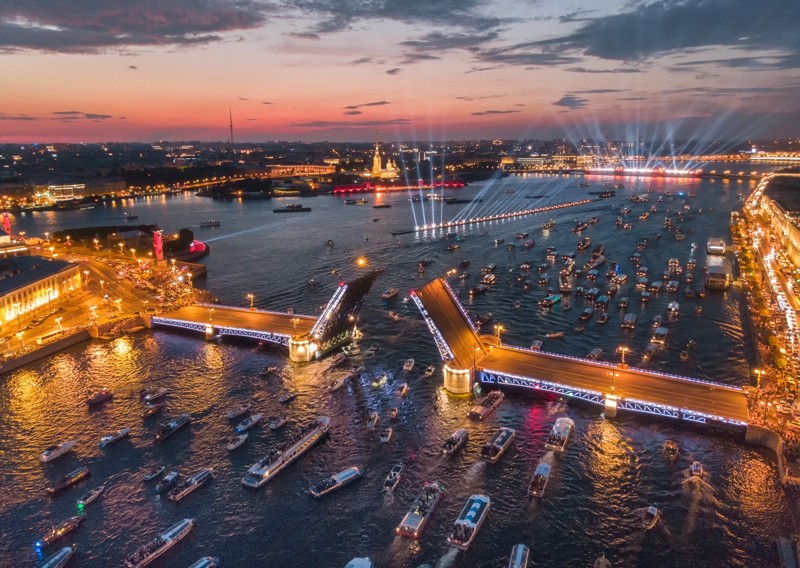 Развод мостов — на катере – индивидуальная экскурсия