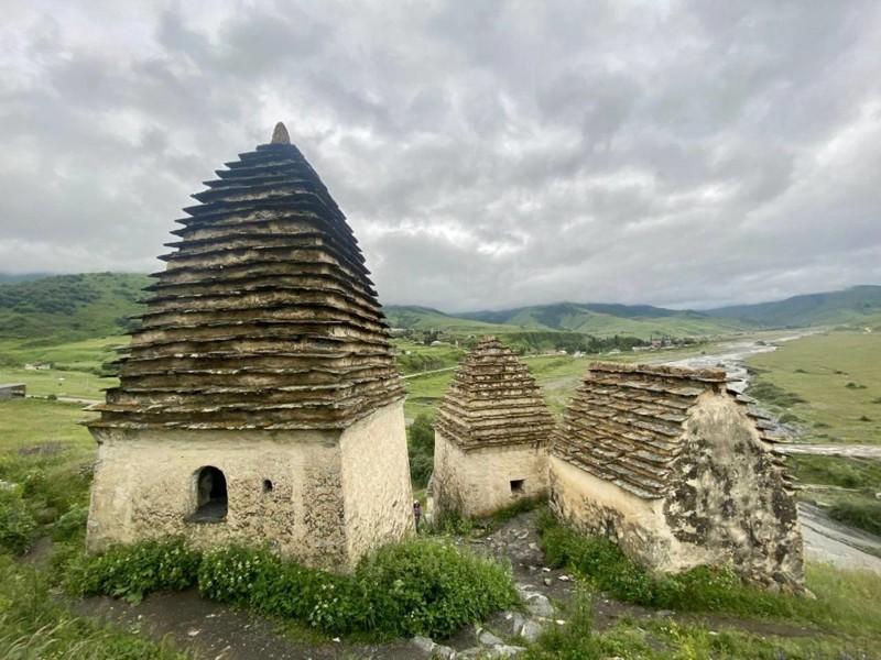 Три ущелья Северной Осетии + Даргавс + термальные источники Бирагзанг – индивидуальная экскурсия