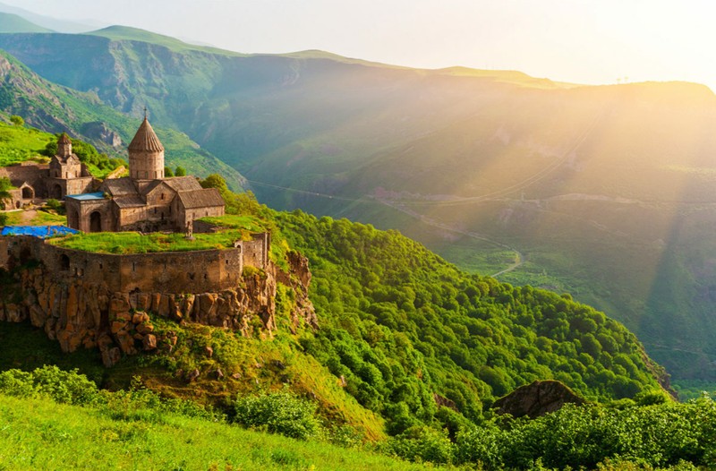 Древности, коньяк, вино и кино: вояж по Армении и Грузии с дегустациями и мастер-классом – авторский тур
