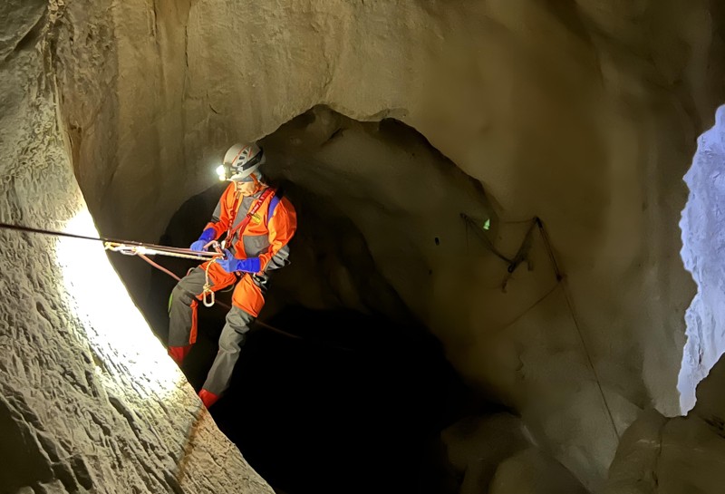 Подземный каньонинг в Сочи – групповая экскурсия