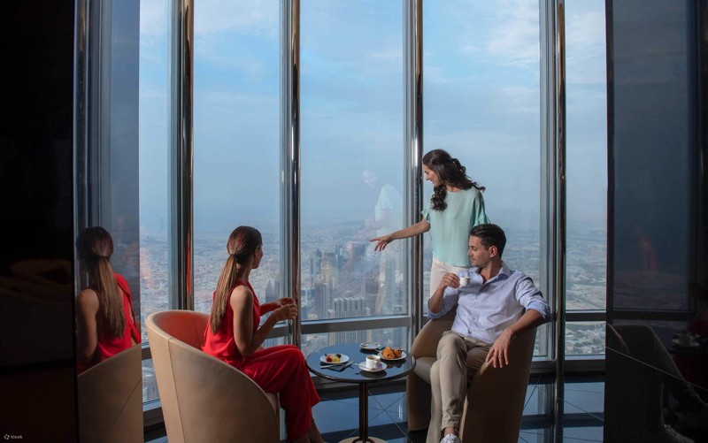 Бурдж-Халифа — билет на 152 этаж, в самый высокий лаундж мира – входной билет