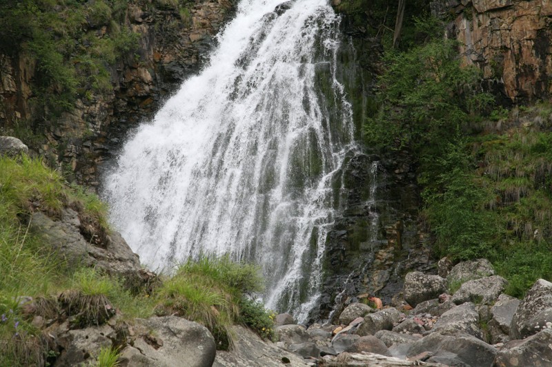 Путешествие к затерянному водопаду Кавказа – индивидуальная экскурсия