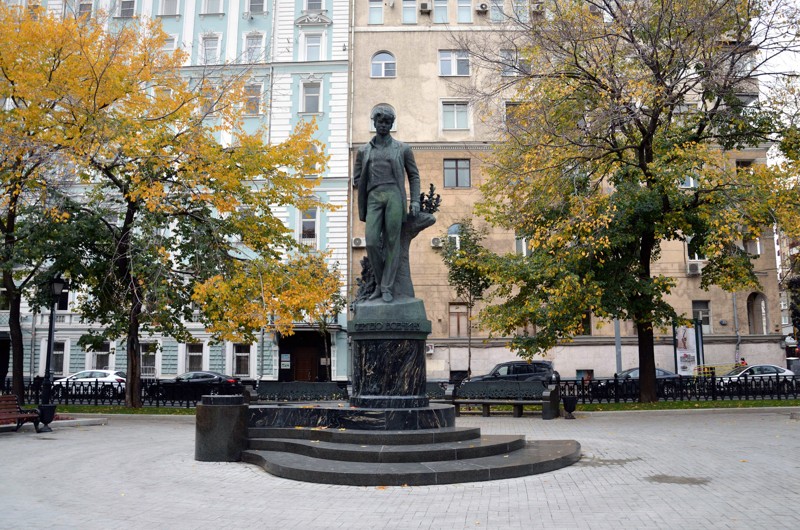Литературная прогулка по центру Москвы с мини-фуршетом – индивидуальная экскурсия