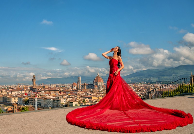 Фотосессия во Флоренции: в летящем платье на фоне романтичного города – индивидуальная экскурсия