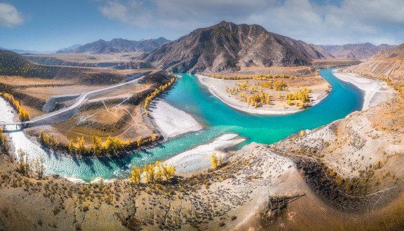 Все краски осеннего Алтая с поездкой на монгольский фестиваль охотников с беркутами – авторский тур