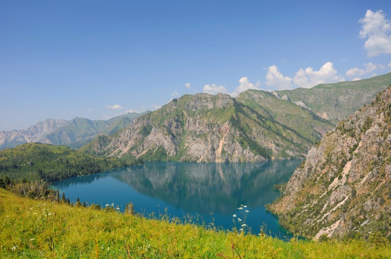 Уикенд в сердце Кыргызстана: отдых в горах и день на озере Сары-Челек – авторский тур