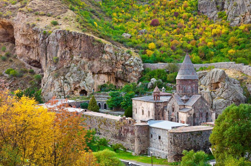 В Армению на 5 дней: Ереван, Севан и древние храмы – авторский тур