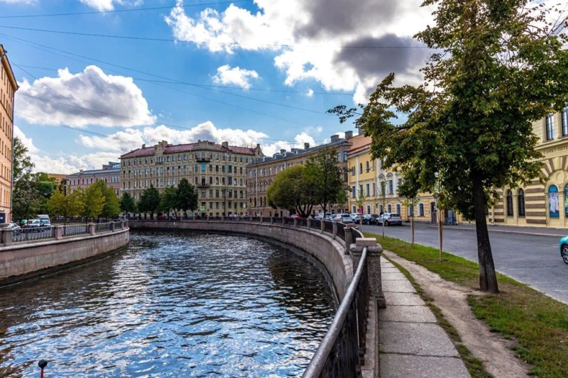 По малым набережным Петербурга — в мини-группе – групповая экскурсия