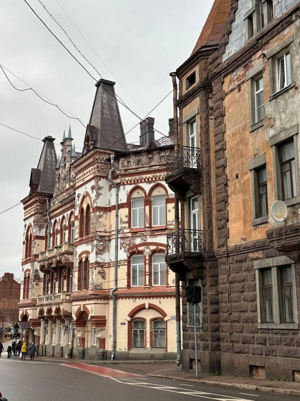 Яркий день в Выборге — поездка из Петербурга – групповая экскурсия