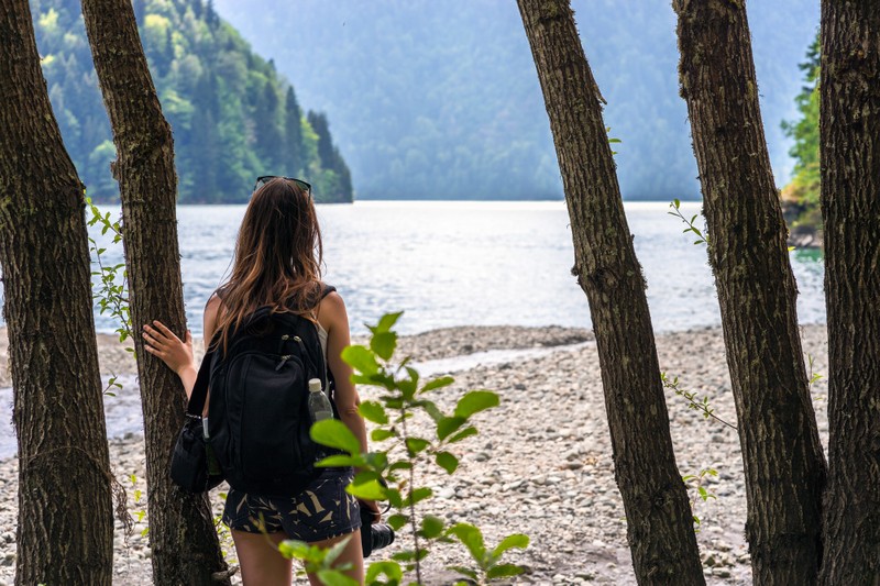 Глэмпинг, горы и топовые локации: выходные в Абхазии – авторский тур