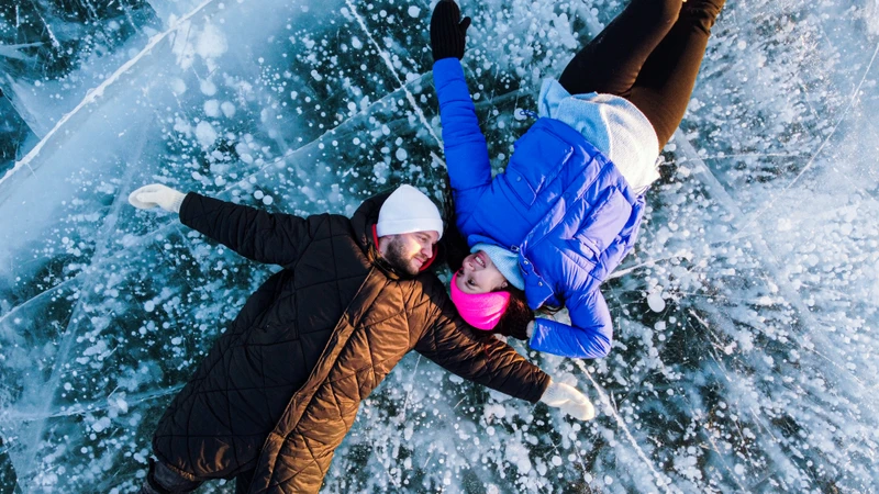 Морозный Байкал в мини-группе: Листвянка, Ольхон и ледовая станция – авторский тур