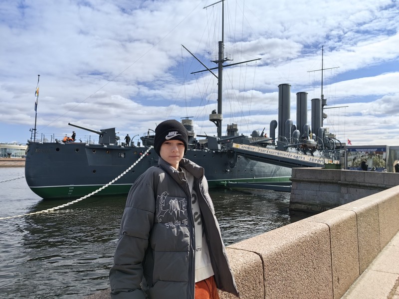 «Мы гуляем с дядей Петей!» семейная аудиоэкскурсия в Петербурге