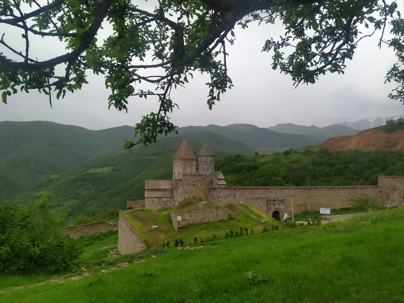 К монастырю Татев, на самый юг Армении – групповая экскурсия