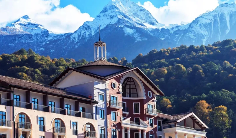 Большое путешествие из Адлера: Красная Поляна, Роза Хутор + Парк альпак – групповая экскурсия