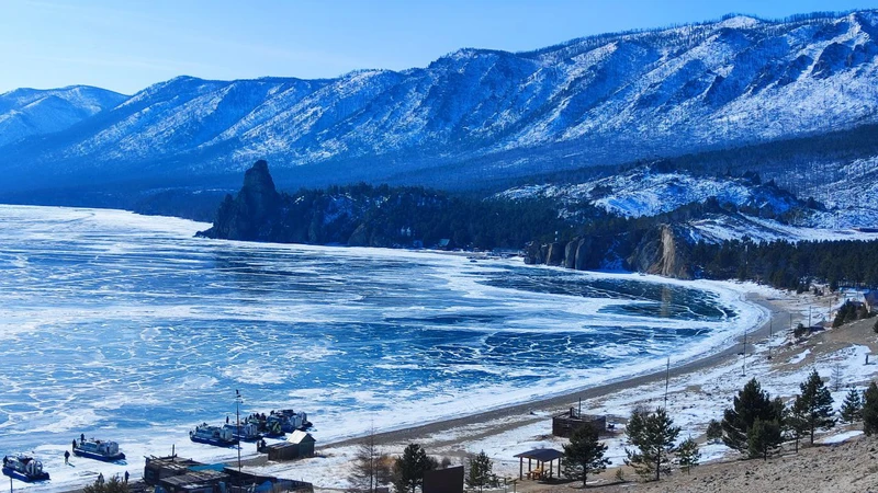 По страницам ледяной сказки: своей компанией по главным местам Байкала с катанием на багги – авторский тур