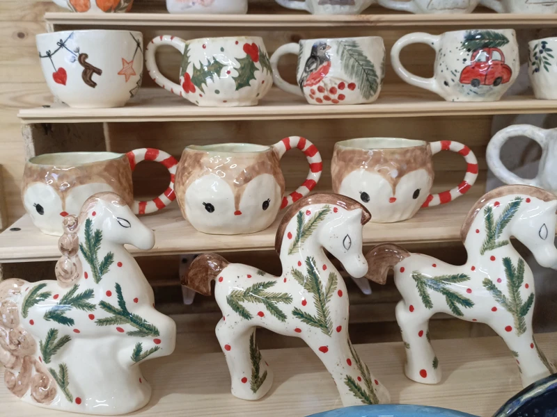 Мастер-класс по росписи авторской керамики в Суздале (7+) – индивидуальная экскурсия