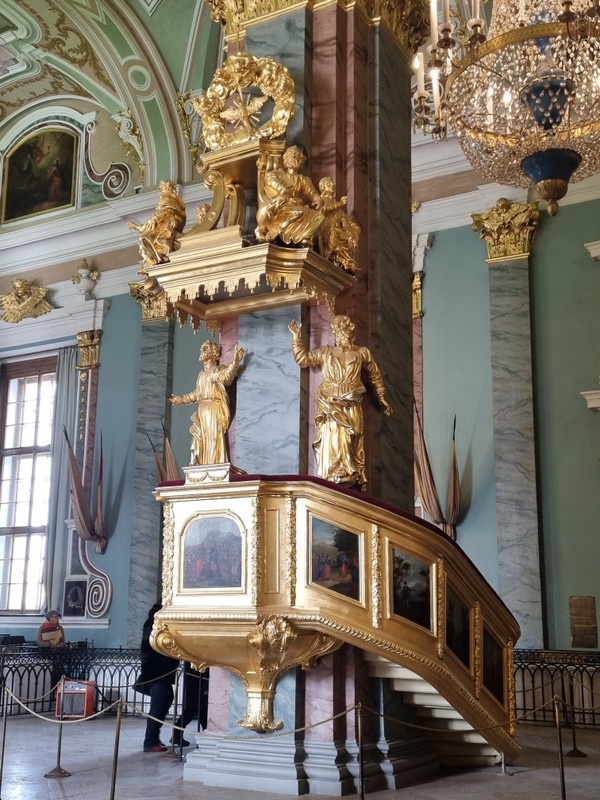 Цитадель, собор, тюрьма: экскурсия по Петропавловской крепости (билеты включены)
