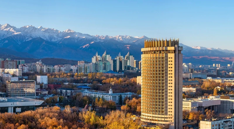 Проспект Абая как символ рассвета Алматы – индивидуальная экскурсия