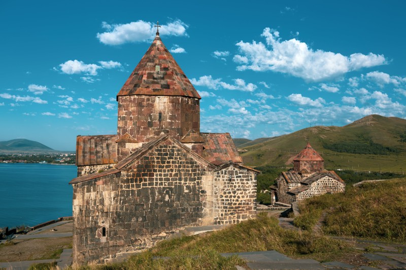 На вершину Цахкадзора и к берегам Севана – групповая экскурсия