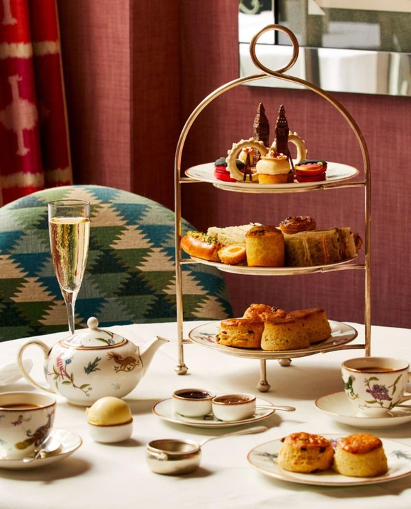 Afternoon tea: фотопрогулка и изысканное английское чаепитие – индивидуальная экскурсия