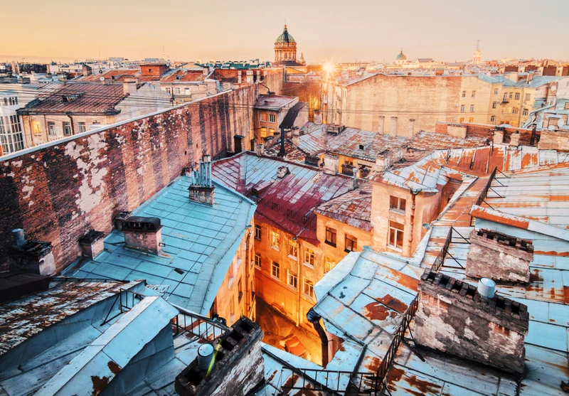 Must-see: Питер с высоты, парадные и коммуналка – групповая экскурсия