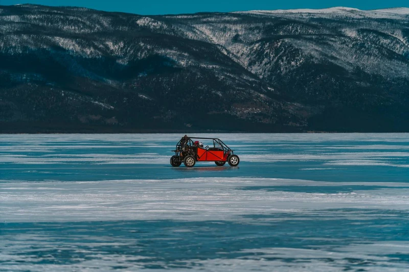 На велосипедах, коньках и багги: покатушки по льду Байкала в мини-группе и весь Ольхон – авторский тур