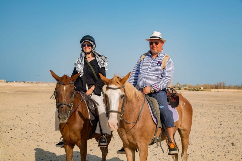 Прогулки на лошадях и верблюдах в Хургаде – индивидуальная экскурсия