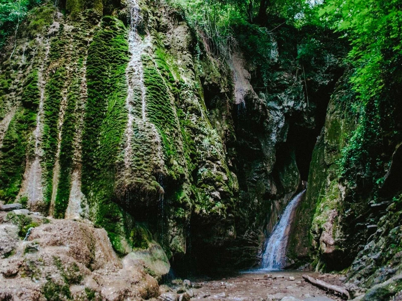 Из Краснодара — на Гебиусские водопады, к горе Верблюд и тропе здоровья
