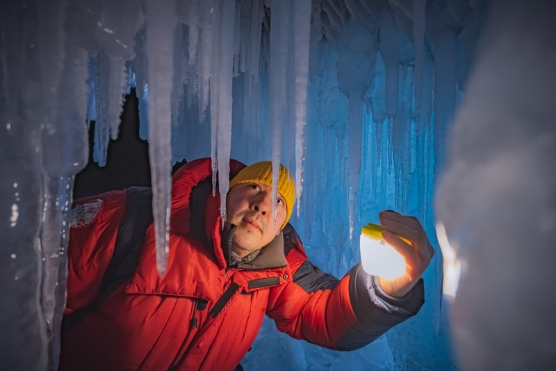 К ледовым гротам Ольхона с тревел-фотографом! – индивидуальная экскурсия