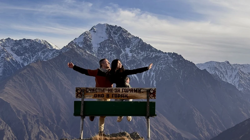По Северной Осетии с фотографом: три ущелья, лавочка счастья и Мидаграбинское озеро – групповая экскурсия
