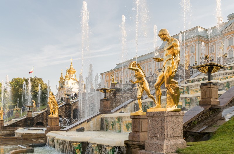 Белые ночи в Петербурге и окрестностях с проживанием в отеле со SPA – авторский тур