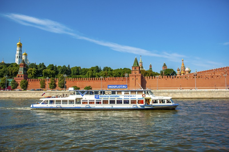 Речная прогулка по центру Москвы от парка «Зарядье» (круговая) – групповая экскурсия